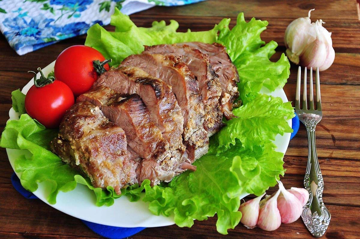 Как приготовить мясо, чтобы свинина в духовке получилась мягкой и сочной
